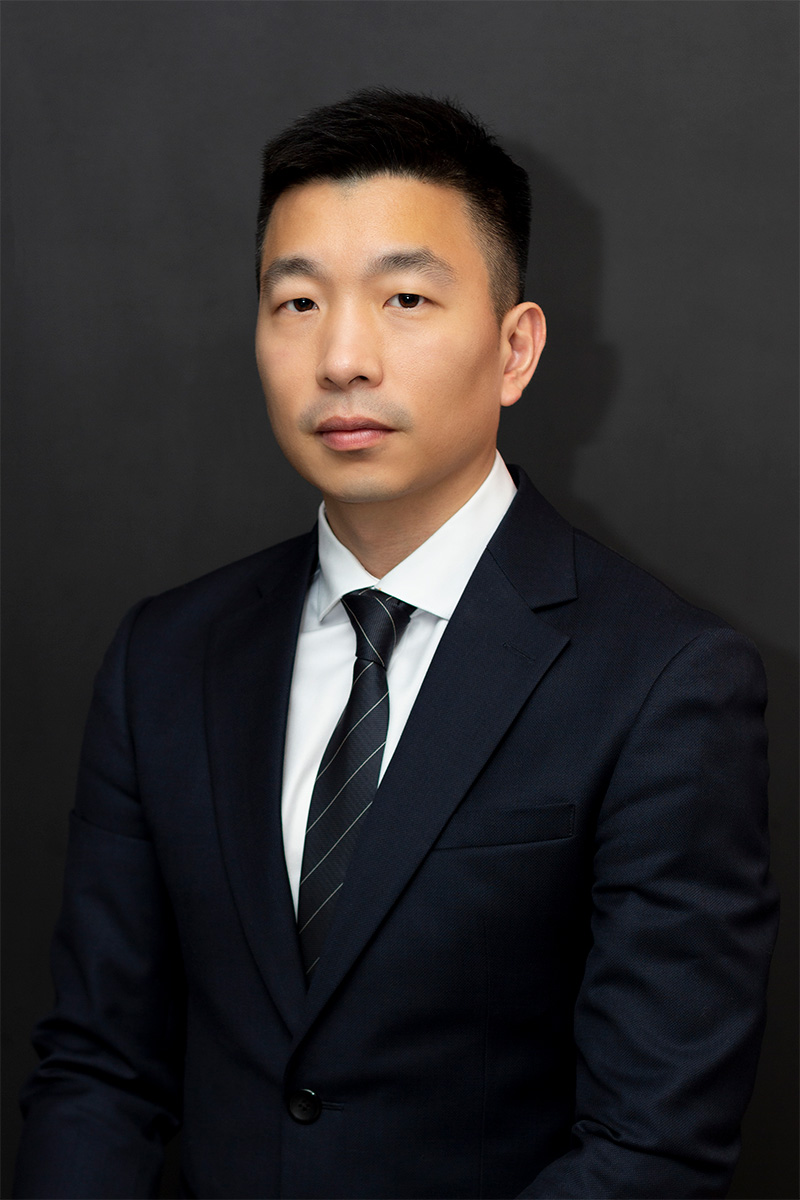 何轶伦 Calvin Ho 何轶伦 Calvin Ho